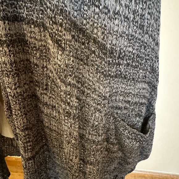 Grace & Lace Sleeveless Cardigan size Large - Picture 3 of 7